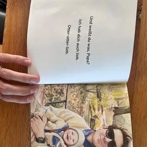 Kundenfoto aus einer Etsy-Bewertung zum Papa-Geburtstagsbuch